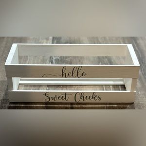 Great Condition! “Hello Sweet Cheeks” Bathroom Decor Box